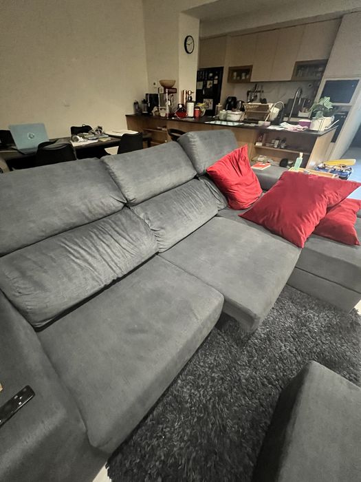 Sofá Chaise Longue 3 Lugares com 1 pouf de lado