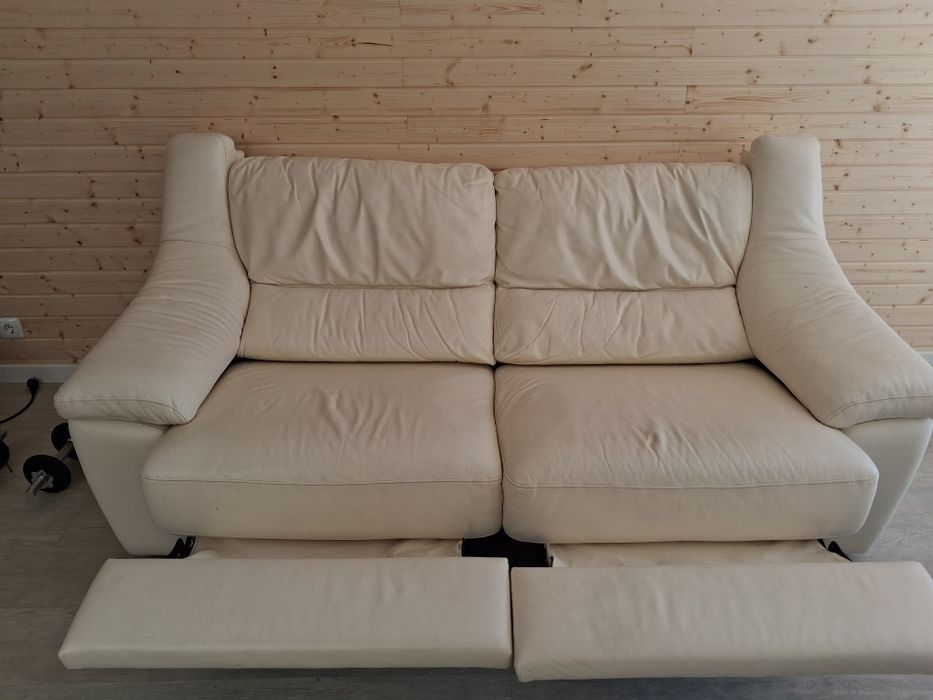 Sofá Chateau d'Ax 2,1m x 1metro em pele