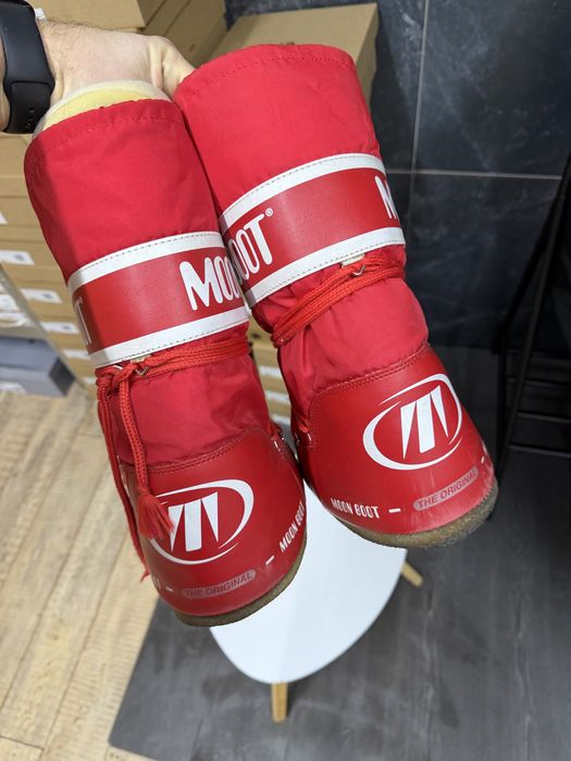 Оригінальні Moon Boot червоні розмір 35-38