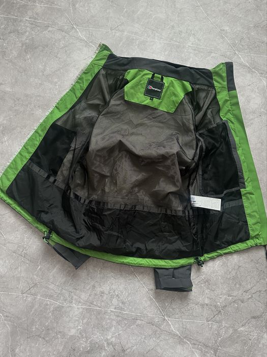 Мужская куртка Berghaus gore tex.