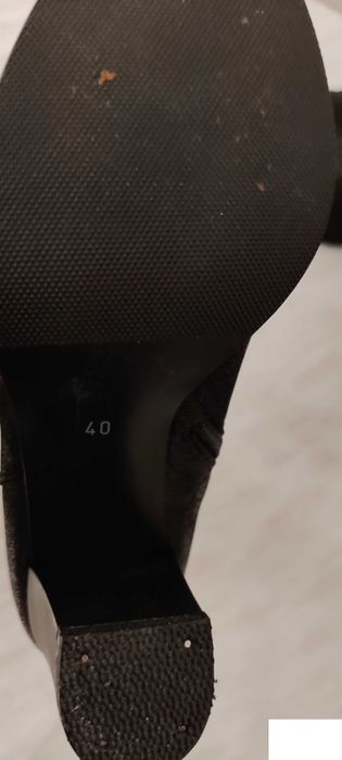 Czarne damskie buty. Rozmiar 40. Naturalna skóra.