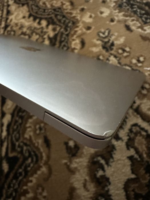 Macbook pro 13 touchbar