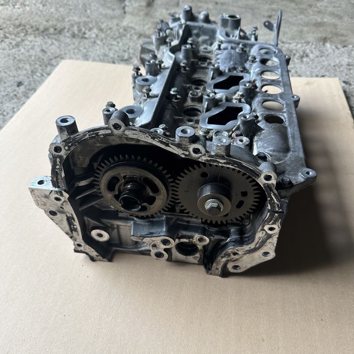 Гбц головка блока 2.0 dci M9R Renault Trafic Vivaro Qashqai Laguna 3