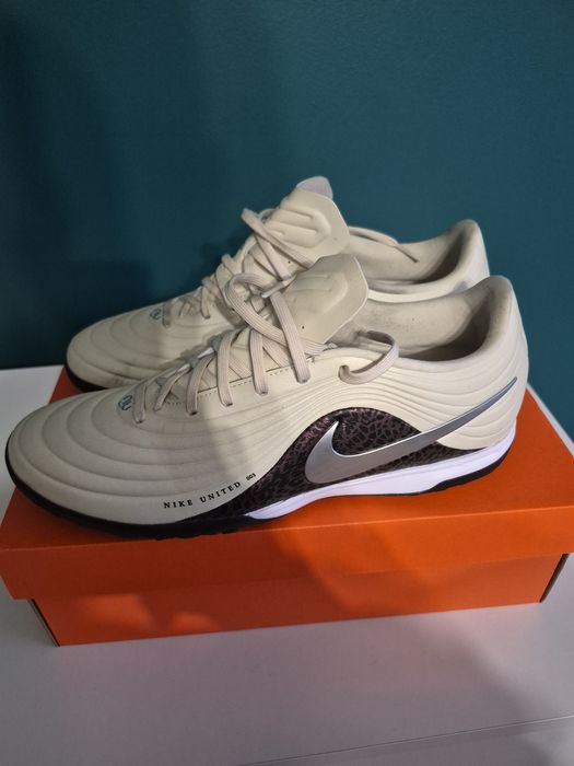 Nike United Tiempo Maestro Academy TF Turfy rozmiar 44.5