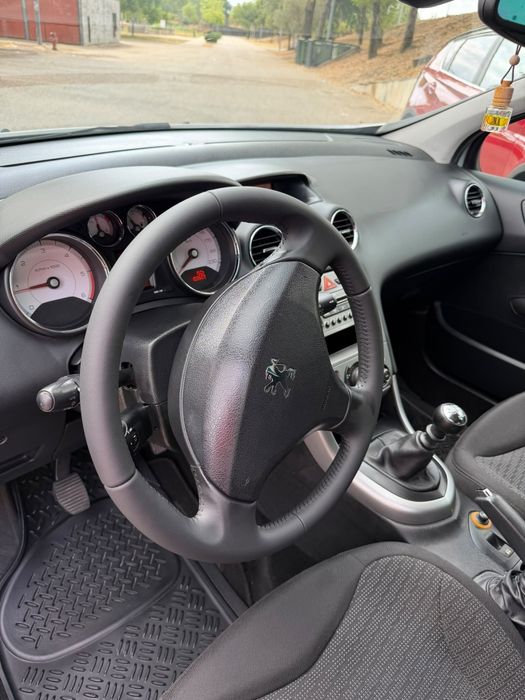 Peugeot 308 SW — fotografia 7