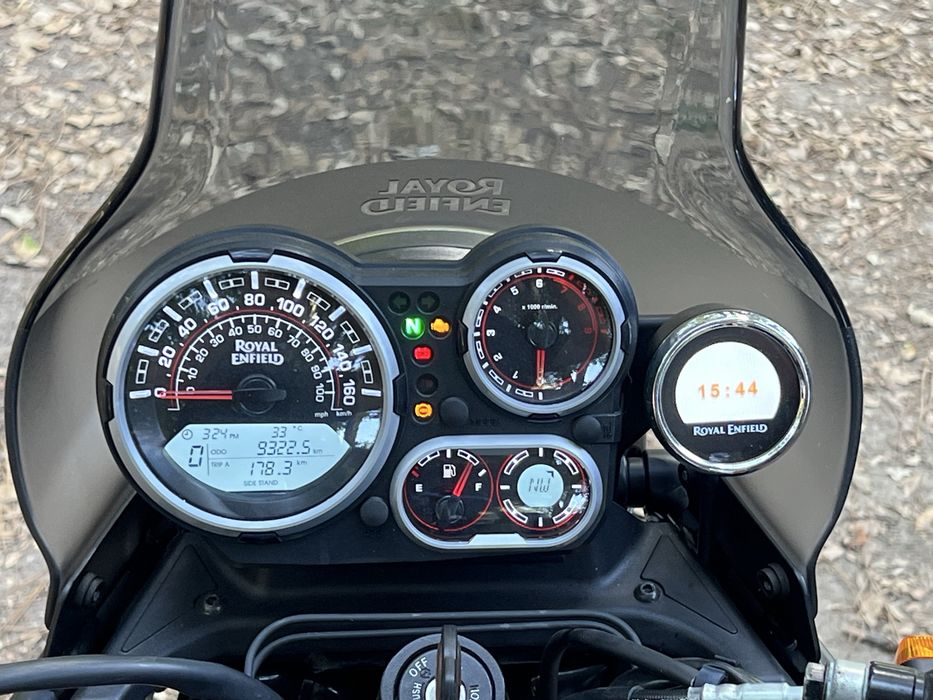 Royal Enfield Himalayan 411 Adventure – 2021 – 9.500 km – Malas + Extras