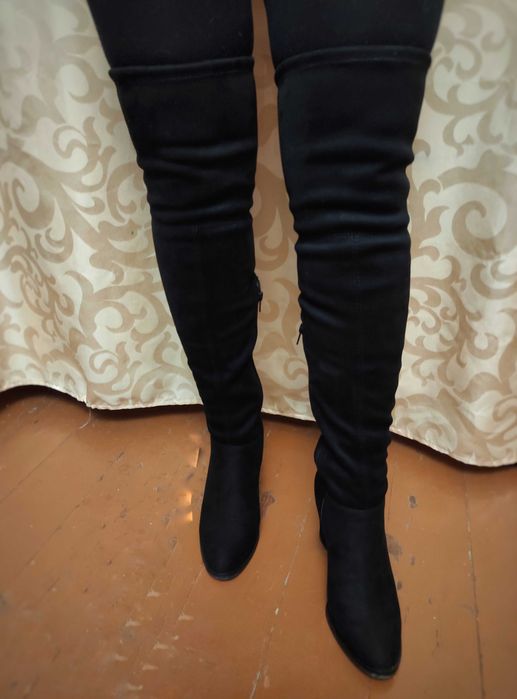 Продам Замшевые сапоги