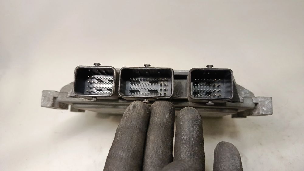 Centralina motor / ECU RENAULT Twingo II (CN0_)