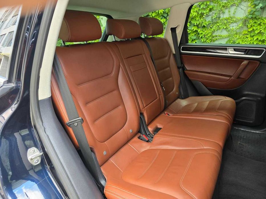 Продам  Volkswagen Touareg 2016. Можна в розстрочку, під викуп.
