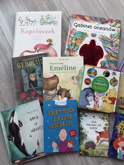 Ksiazki, malowanki, naklejki