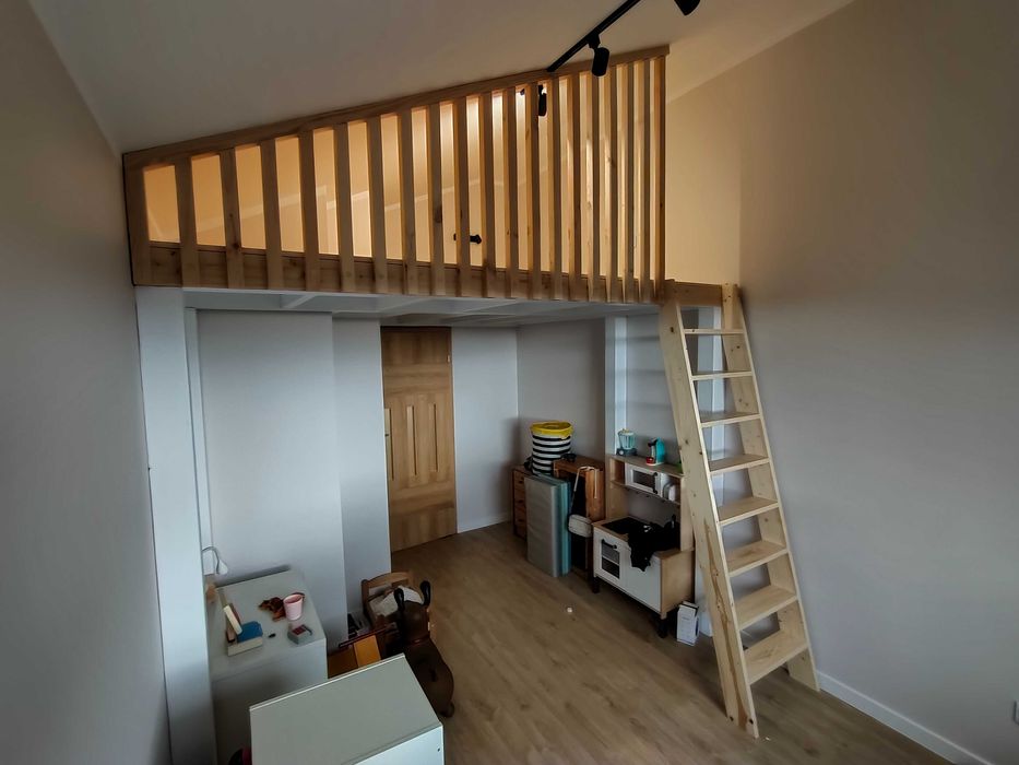 Antresola drewniana na wymiar. Producent. Antresole zabudowy