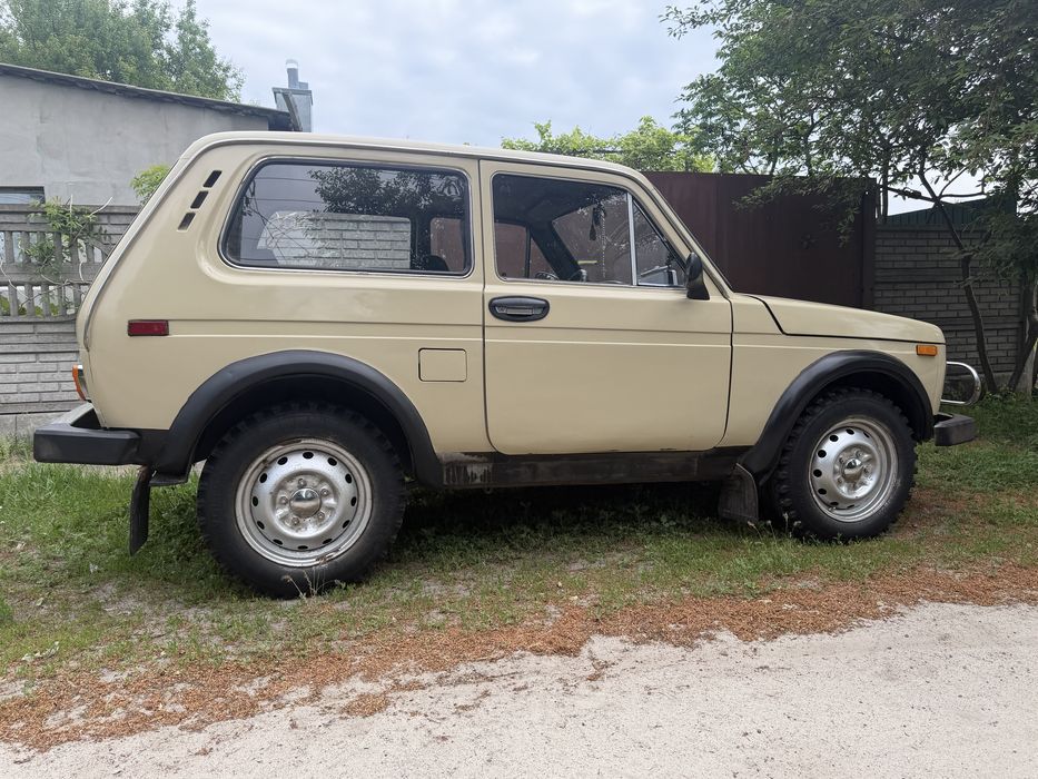 Продам Нива 2121