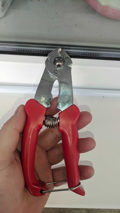 Кусачки для тросиков и рубашек Kentech KL-9750