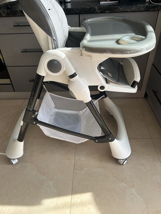 Стільчик для годування CARRELLO Stella