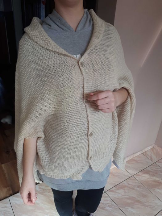 Avon narzutka kardigan bez rękawów  nowa uni