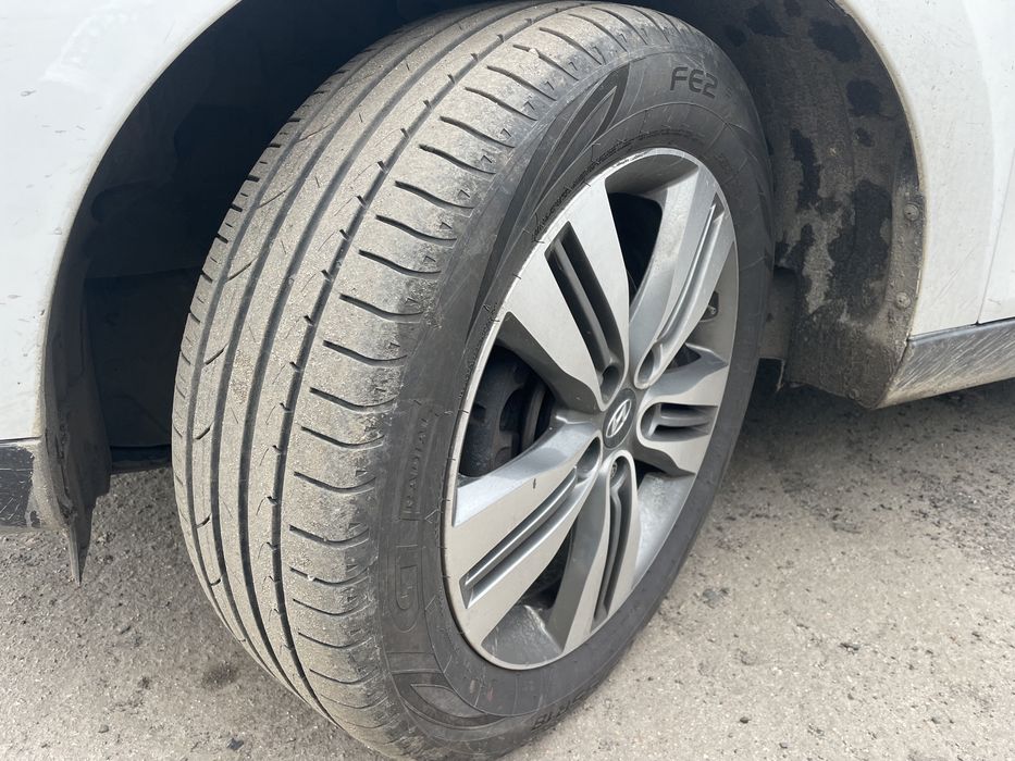 Разборка хюндай ІХ35  Hyundai IX35 d4ha