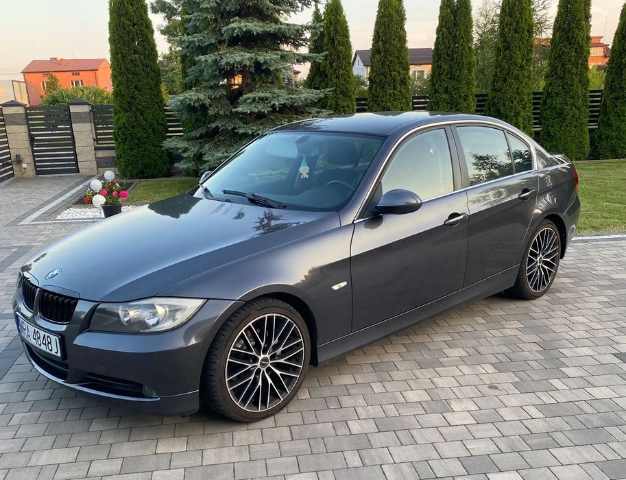BMW Seria 3 BMW E90 325i | 218km | 2005 rok