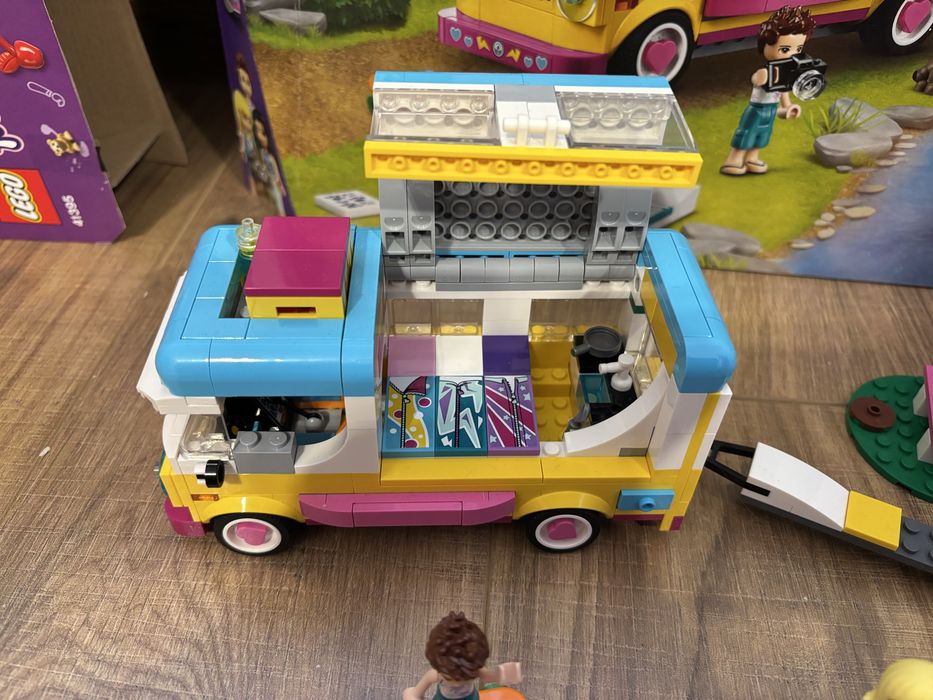 Lego friends 41681 kamper łódka