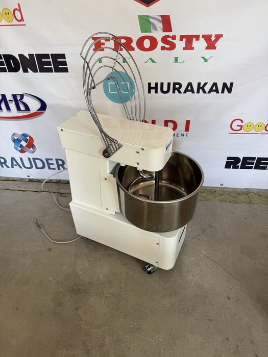 Тістоміс Berg MIXA TER 20 2V 2 швидкості 56 кг/год Італія!