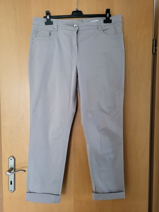 Szare spodnie C&A  rozm 44
