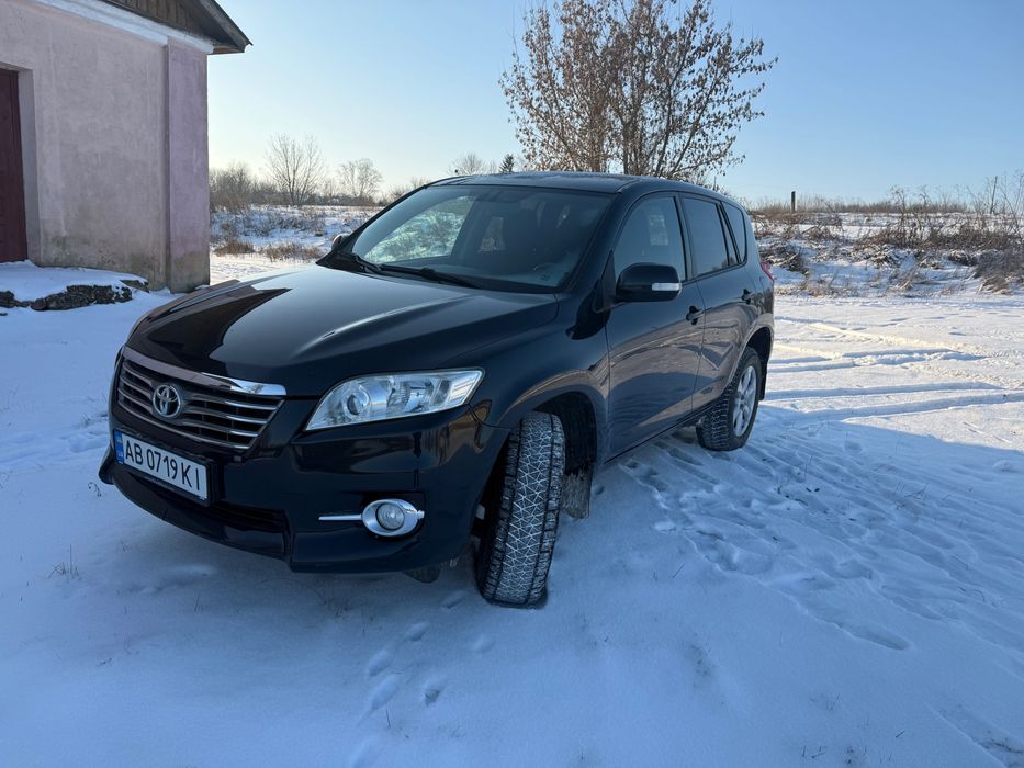 Продам Toyota RAV4