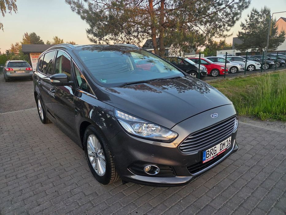 Ford S-Max 2.0 tdci ! Zadbany ! Piękny kolor ! 7 osób ! Mały przebieg ! Opłacony.
