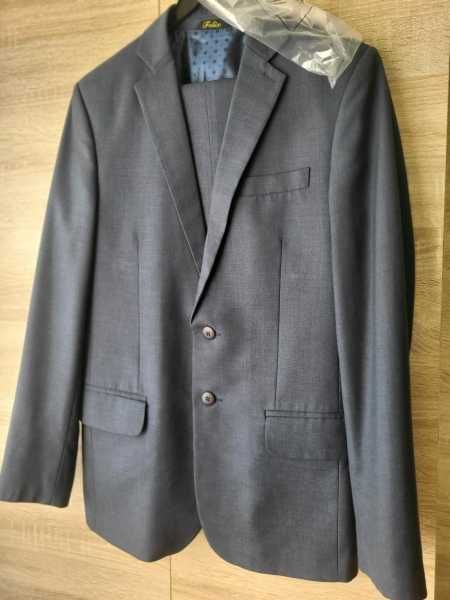 Garnitur młodzieżowy