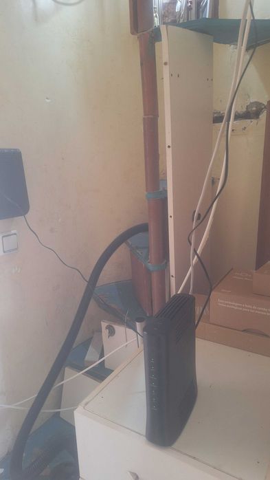 Quarto bem localizado perto de transportes.