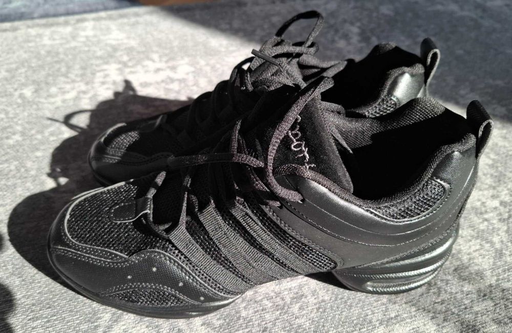 Buty sportowe do tańca,  rozmiar / dł wkładki 26 cm