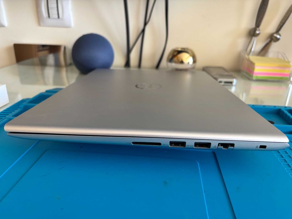 Portátil Dell Vostro 5471 com processador Intel i5, 8GB de RAM e SSD de 480GB. bateria nova!