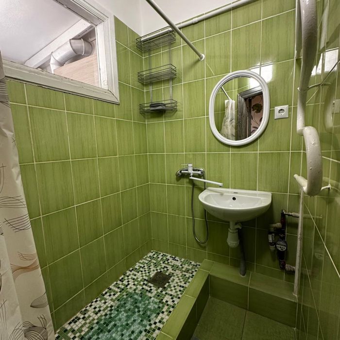 Сдам 3х комнатную квартиру,  район военкомата