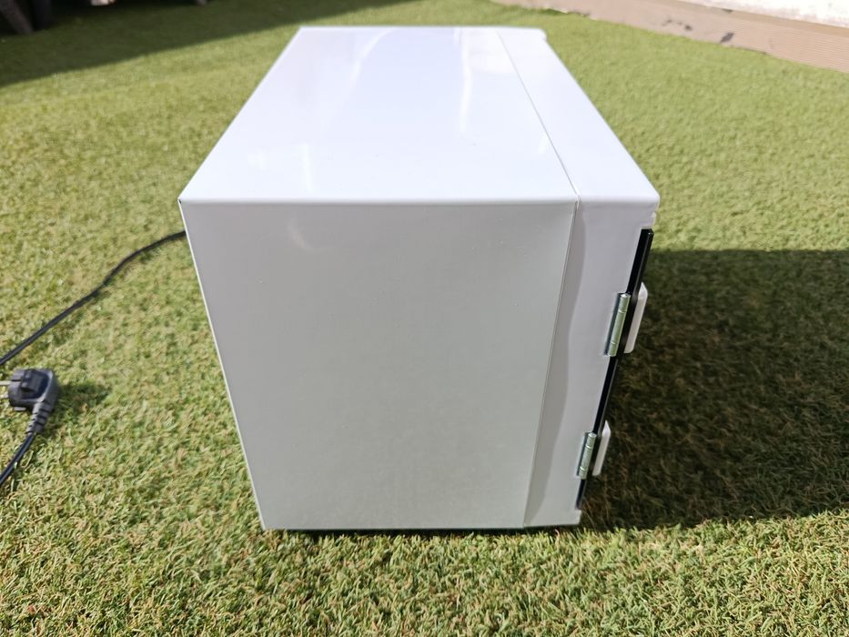 Armário Esterilizador UV 220V 6W com Temporizador – 2 Prateleiras