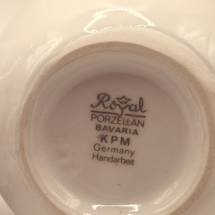 Пара маленьких витогчених ваз від КРМ