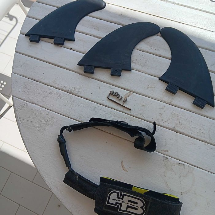 Prancha de surf HB FUN BOARD AUTOGRAFADA semi nova.