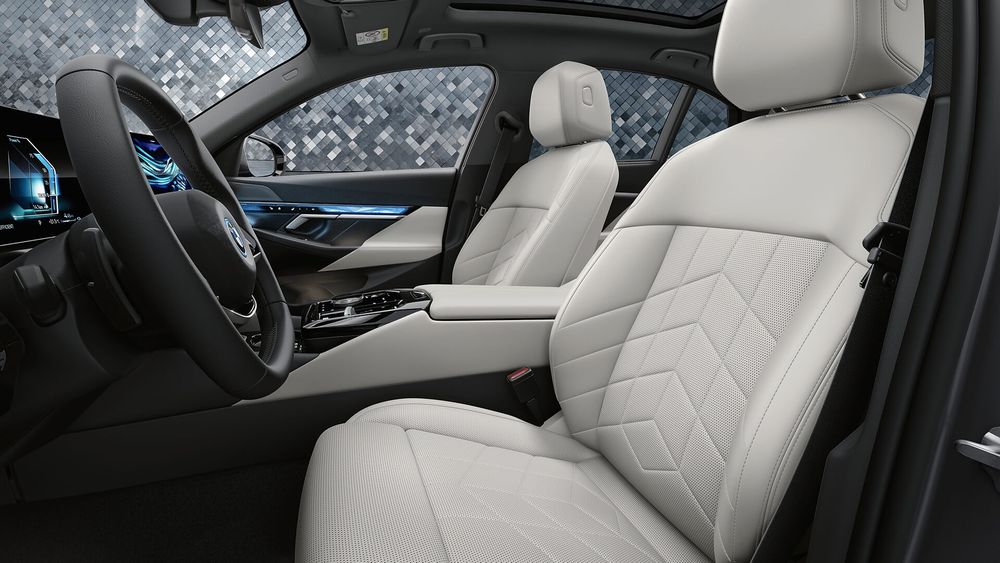 BMW Seria 5 Sedan 2023 fotele