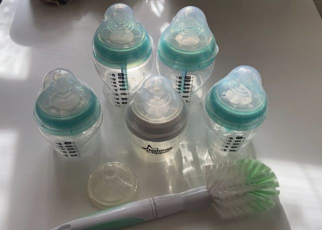 Lote biberons anti-colica tommee tippee