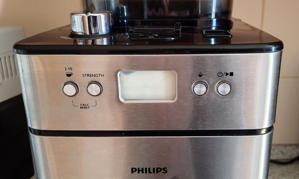 Крапельна кавоварка Philips Grind & Brew HD7751/00 delonghi coffee