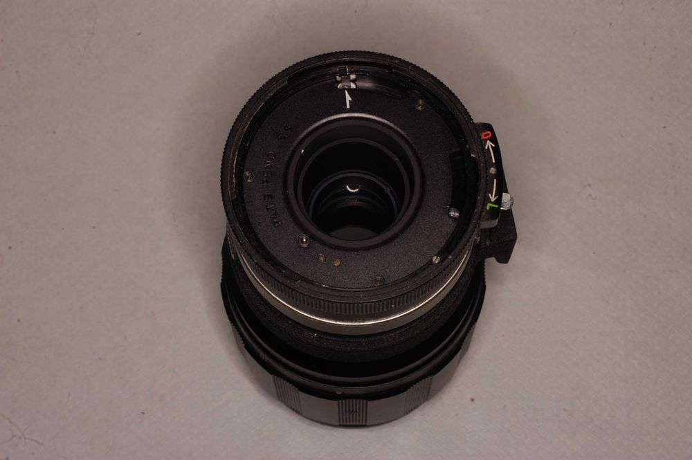 Soligor Tele-Auto 300 mm 1:5,5 - Minolta MD - T4 Mount