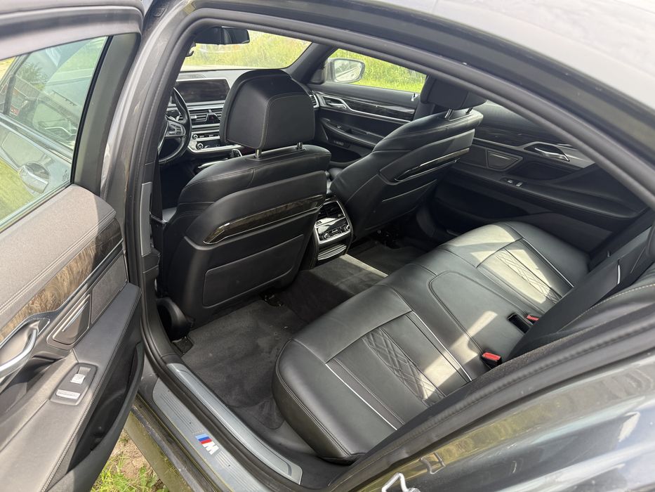 BMW 750 IL Xdrive