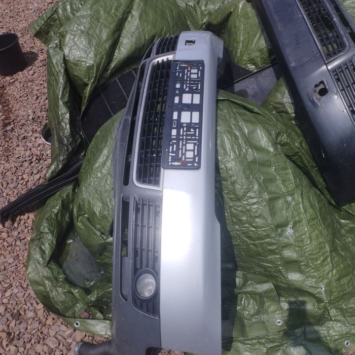 Audi a4 b6 zderzak przód kompletny ly7w kratki halogeny