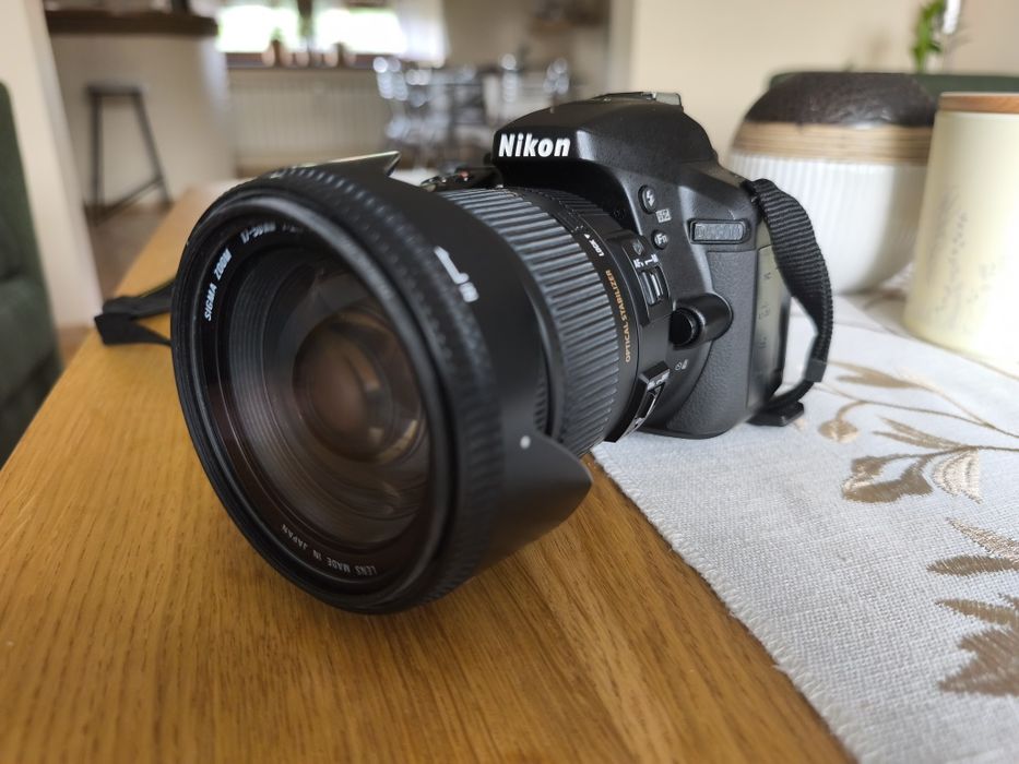 Nikon D5300 + Sigma DC 17-50mm f2.8 EX HSM