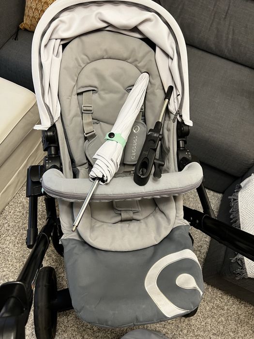 Carrinho + ovo concord neo cinza.