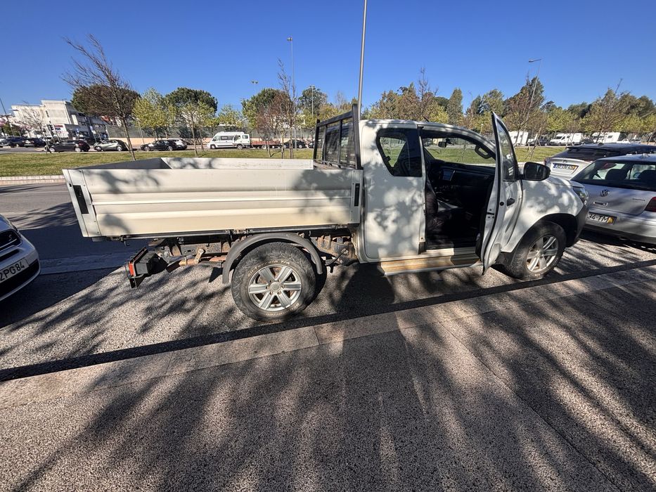 Toyota Hilux 4x4 Cab Extra 3 Lug
