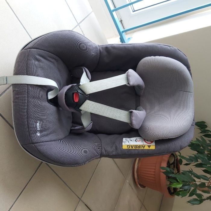FOTELIK SAMOCHODOWY MAXI COSI Pearl XP rwf  stan bardzo dobry