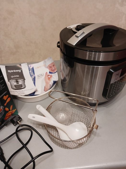 Мультиварка нова