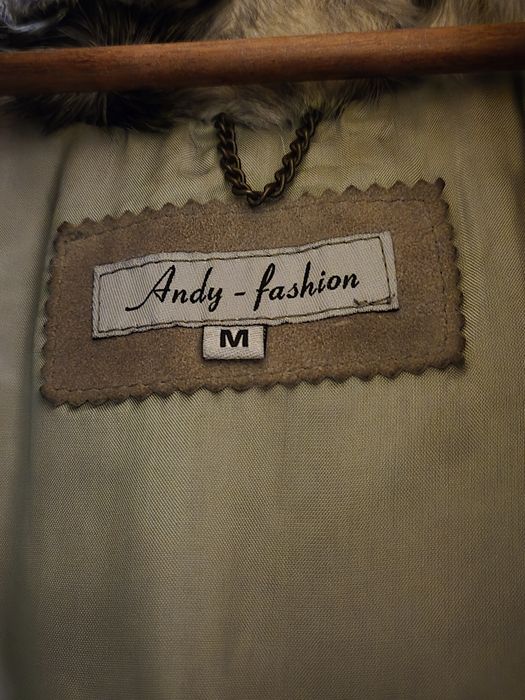 Futro naturalne/kurtka Andy Fashion z ozdobami.