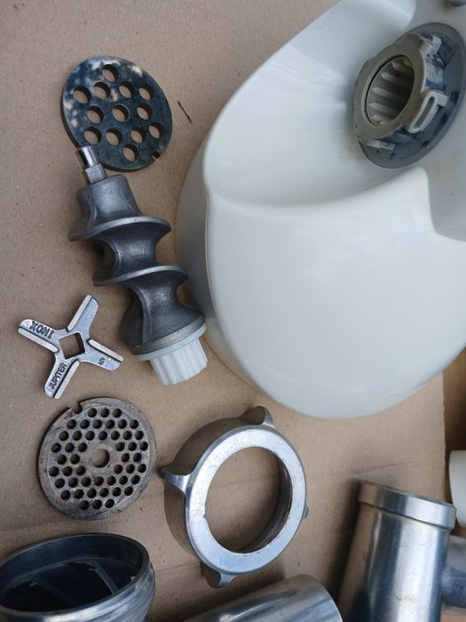 Мясорубка кухонний комбайн Philips 7768