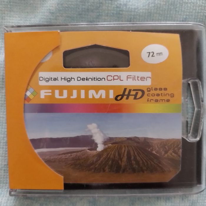 Светофильтр поляризационный Fujimi HD 72mm в состоянии нового