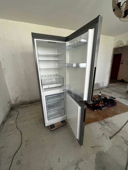 Lodówka prawie nowa