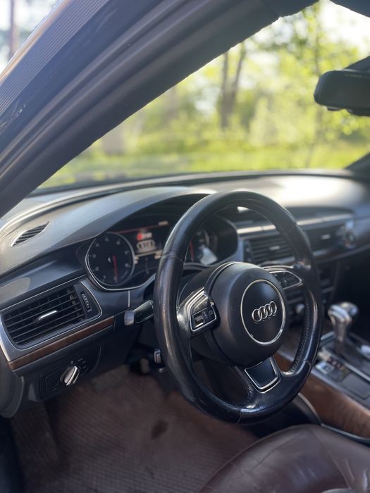 AUDI A6 c7 Premium Plus  12/2011р